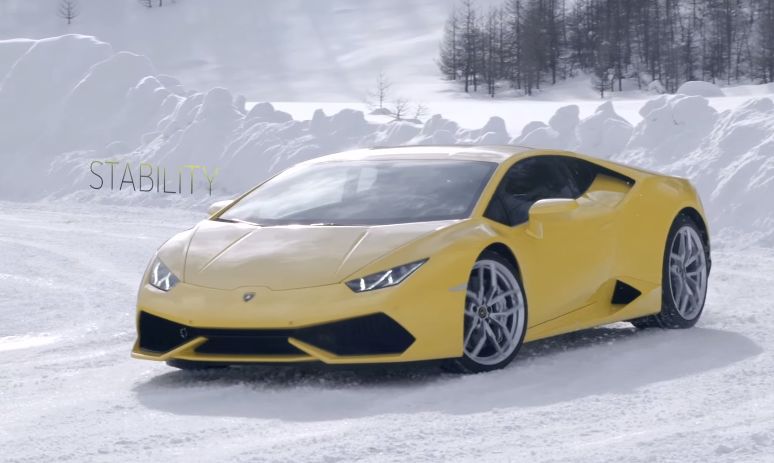 Já viste algum Lamborghini Huracán na neve? Que estabilidade impressionante!