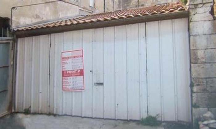Todos riram quando ele se mudou para esta velha garagem… Mas quando lá entraram… UAU!
