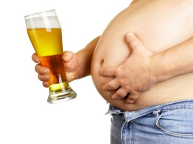 Cuidado! A barriga da cerveja pode ser mais mortal que a obesidade!