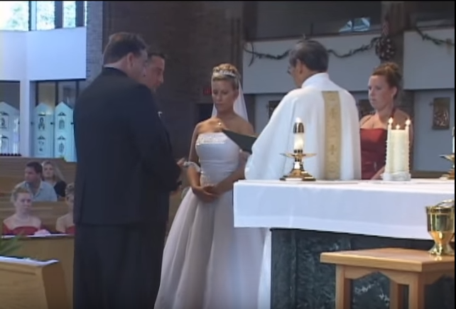 Como um padrinho estragou o casamento à patrão… Vais ficar em lágrimas de tanto rir!!