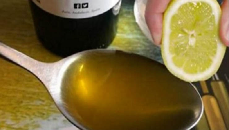 Espreme 1 limão e mistura com 1 colher de azeite! O que acontece… Incrível!