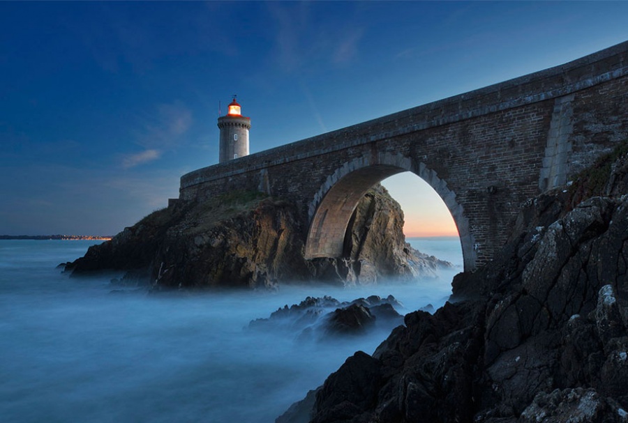 236910-amazing-lighthouse-landscape-photography-4-900-1464685451
