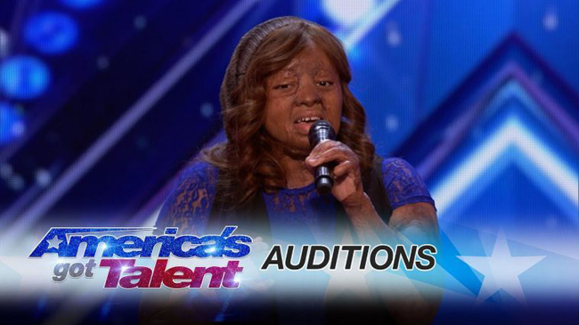 Esta mulher sobreviveu à queda de um avião e agora decidiu mostrar o seu talento no America’s Got Talent!