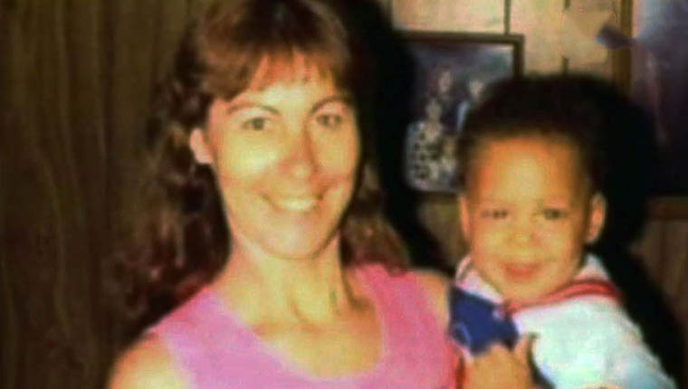 Esta mãe adoptou um menino que ninguém queria… Mas 28 anos depois… Ela descobriu uma terrível verdade…
