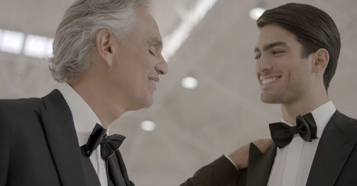 Andrea Bocelli fez um espectacular dueto com o filho Matteo