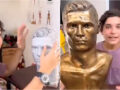 Menino escultor de 13 anos criou um busto de Cristiano Ronaldo. O resultado é incrível!